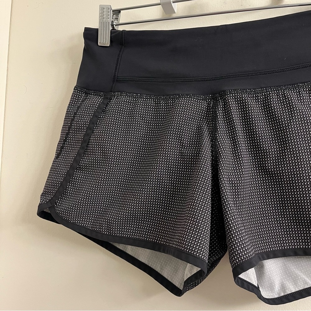 Lululemon Speed Up Shorts Size 4 - Picture 2 of 8